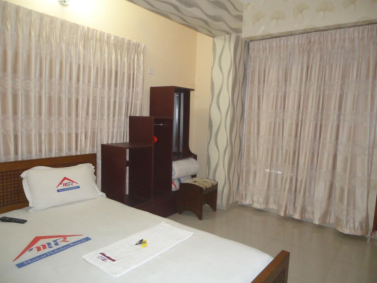 Muscat Holiday Resort Cox's Bazar Bagian luar foto