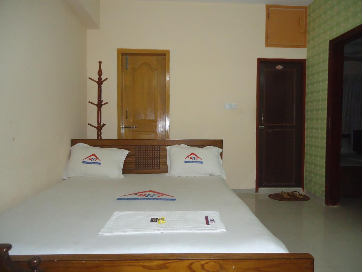 Muscat Holiday Resort Cox's Bazar Bagian luar foto